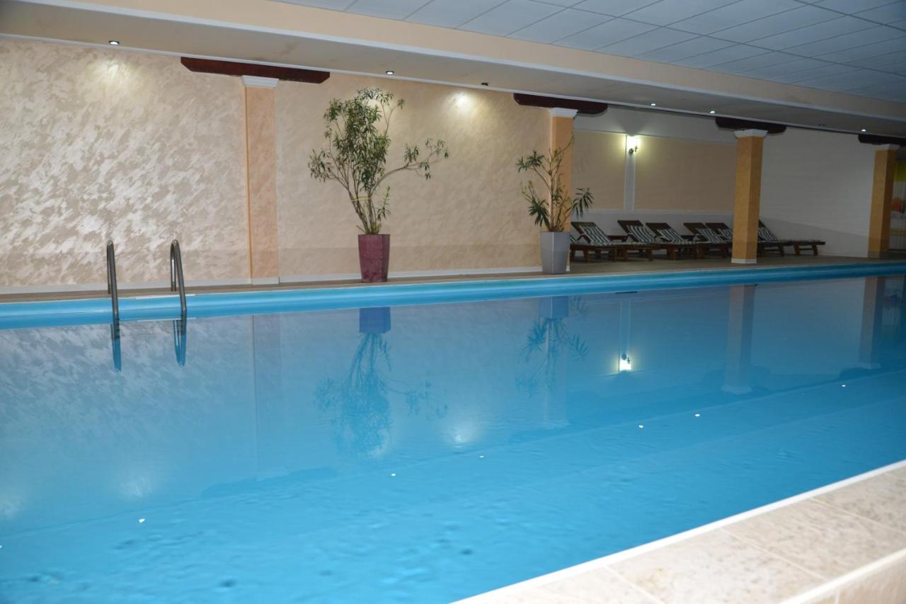 Hotel Aquastar Danube Кладово Екстериор снимка